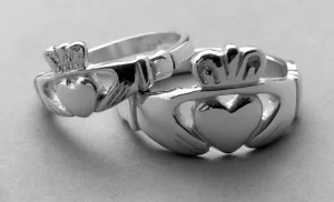 Claddagh Rings: The Heartfelt Connection Between Past and Present